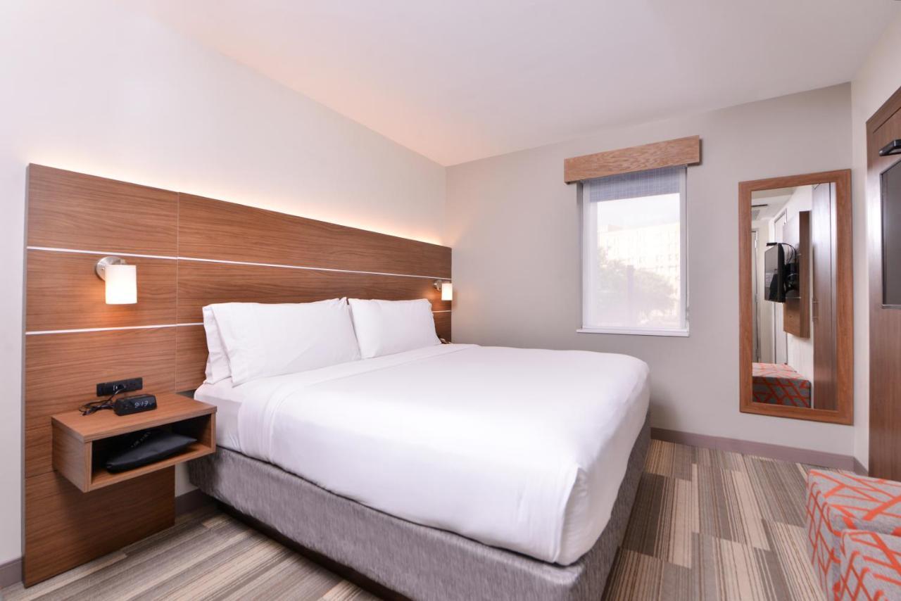 Holiday Inn Express New Orleans - Arts District By Ihg Exterior photo