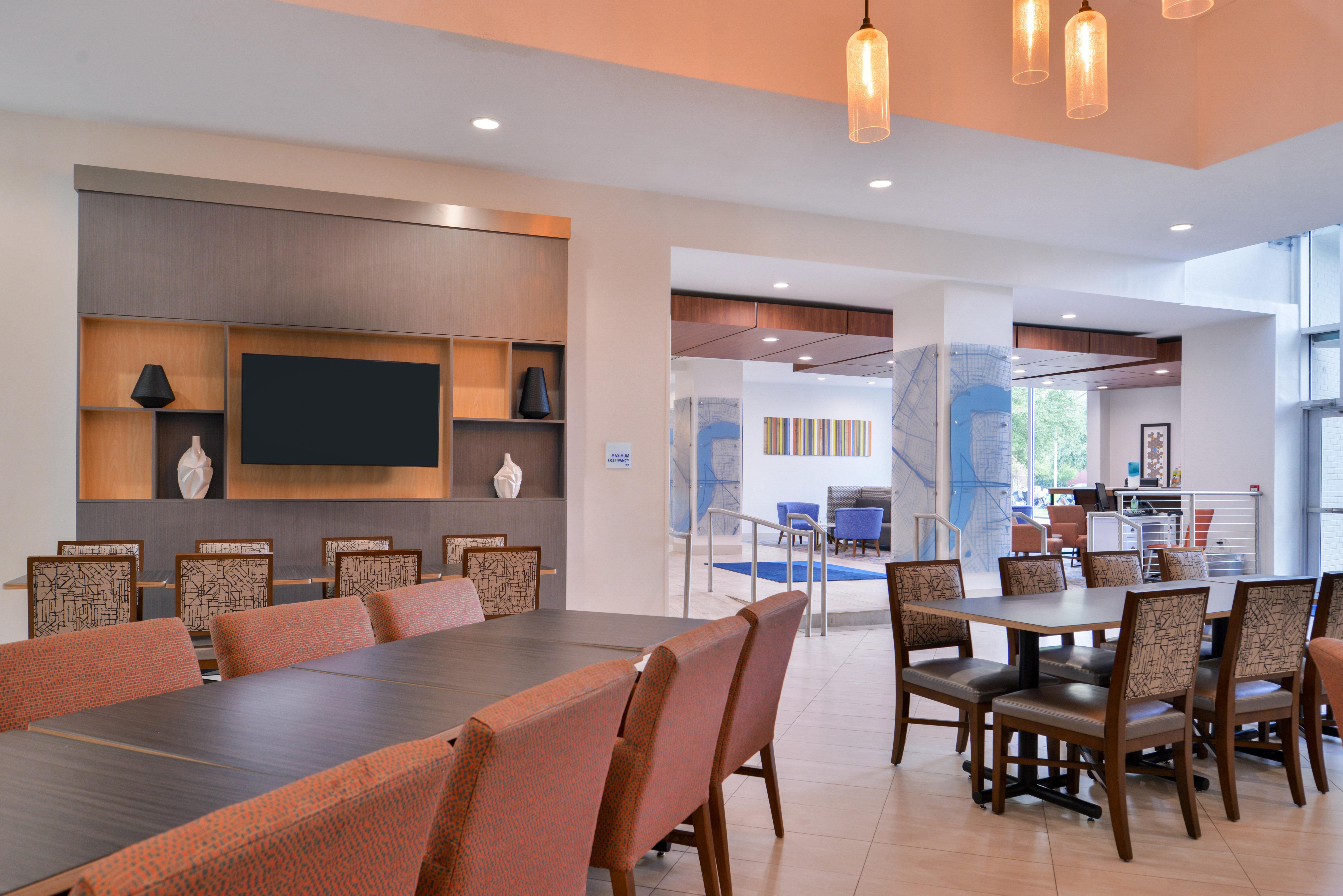 Holiday Inn Express New Orleans - Arts District By Ihg Exterior photo