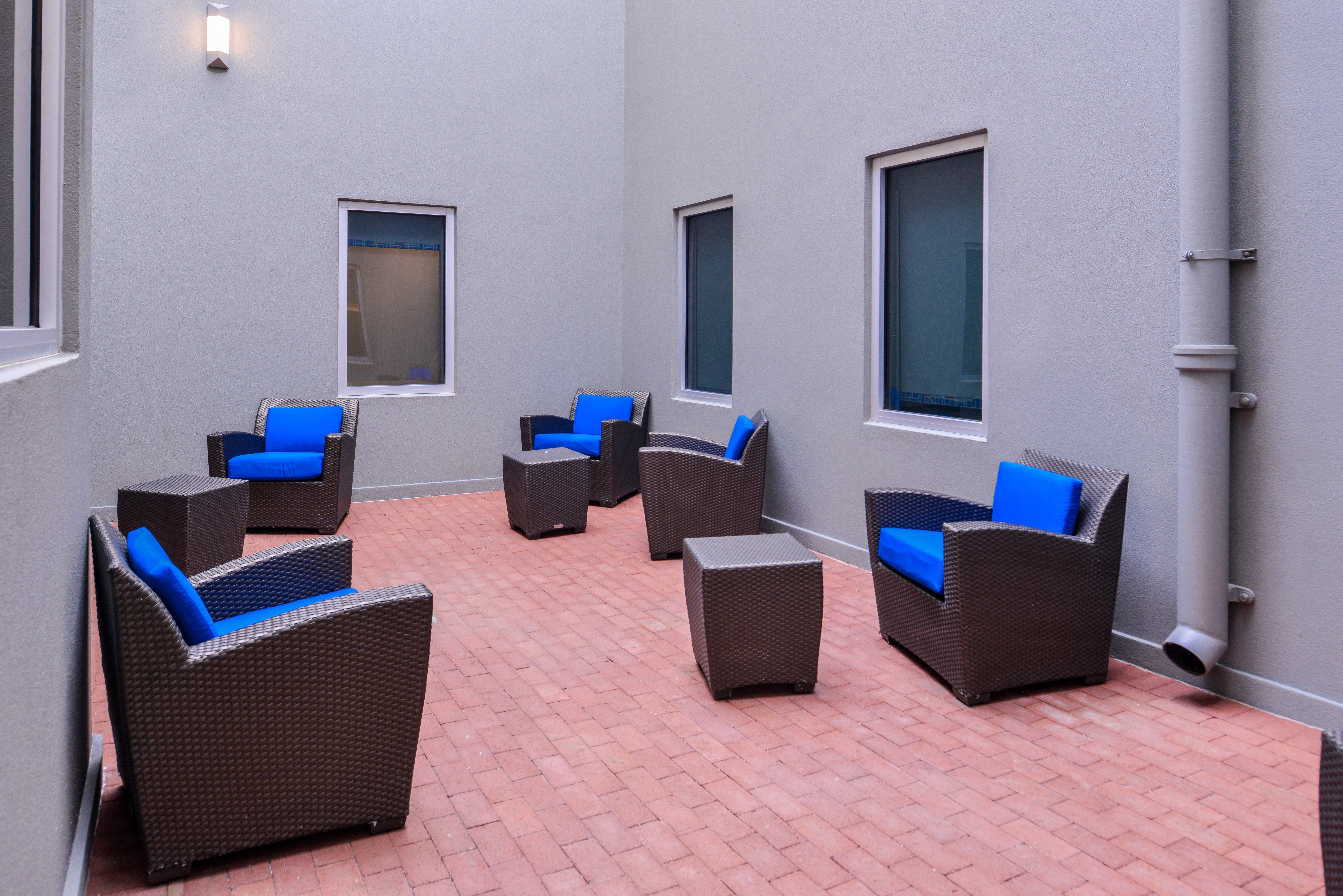 Holiday Inn Express New Orleans - Arts District By Ihg Exterior photo